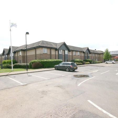Days Inn Peterborough Bagian luar foto